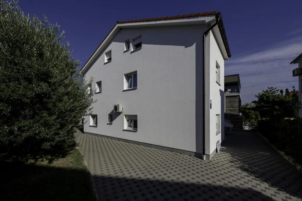 Apartment In Lopar With Terrace, Air Conditioning, Wi-Fi, Dishwasher 크로아티아