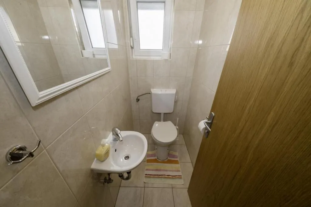 Apartment In Lopar With Terrace, Air Conditioning, Wi-Fi, Dishwasher 0*,  크로아티아